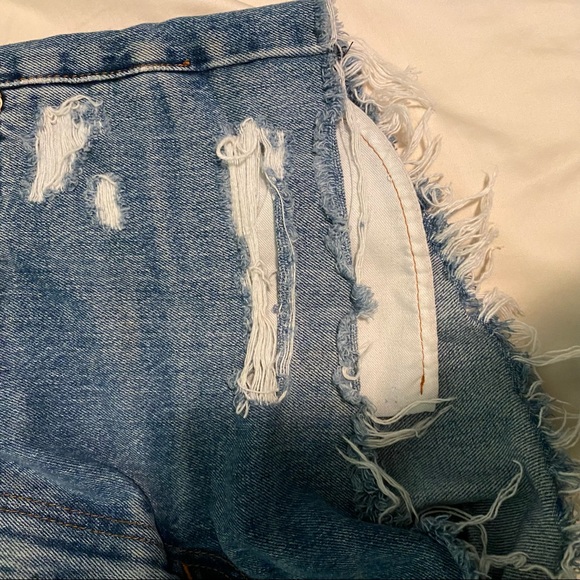 High waisted custom Levi denim shorts style 550 - Picture 7 of 11